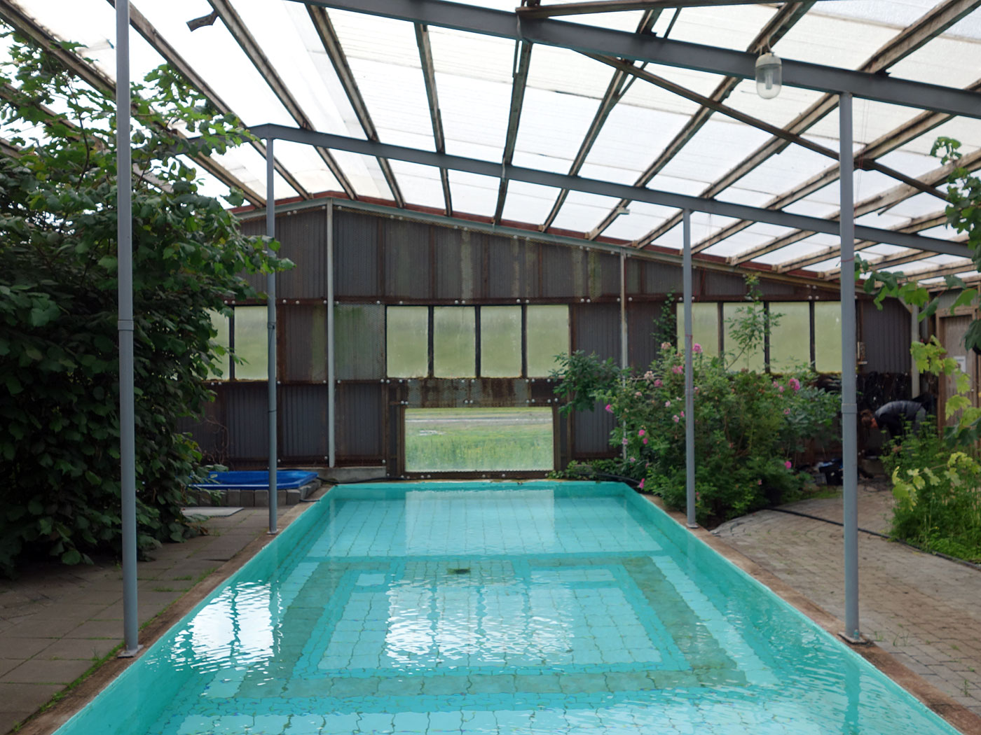 Djúpavík. Verschiedenes LX. - <a href='http://en.heydalur.is' target='_blank' class='linksnormal'>Heydalur</a> ... dieses Schwimmbecken vorzufinden ist :-)! (08. bis 14.07.2013)